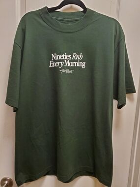 Ninties Rnb Every Morning Green Graphic Tee - NWOT / Large
